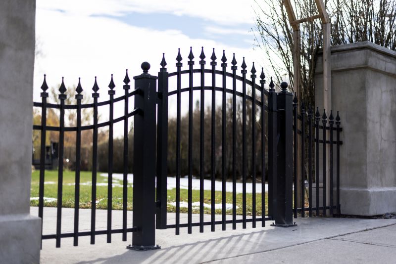Building Gate Installation in Pearland, TX