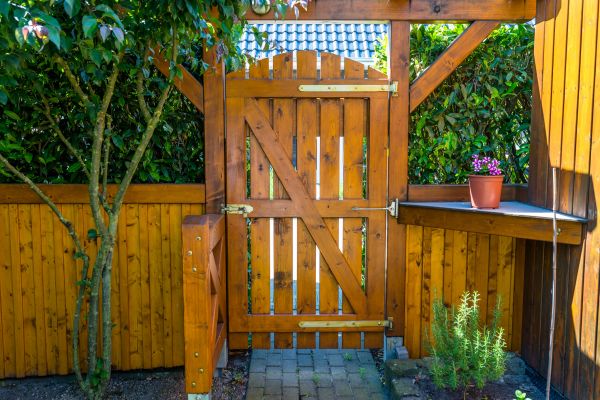 Timber Gate Installation